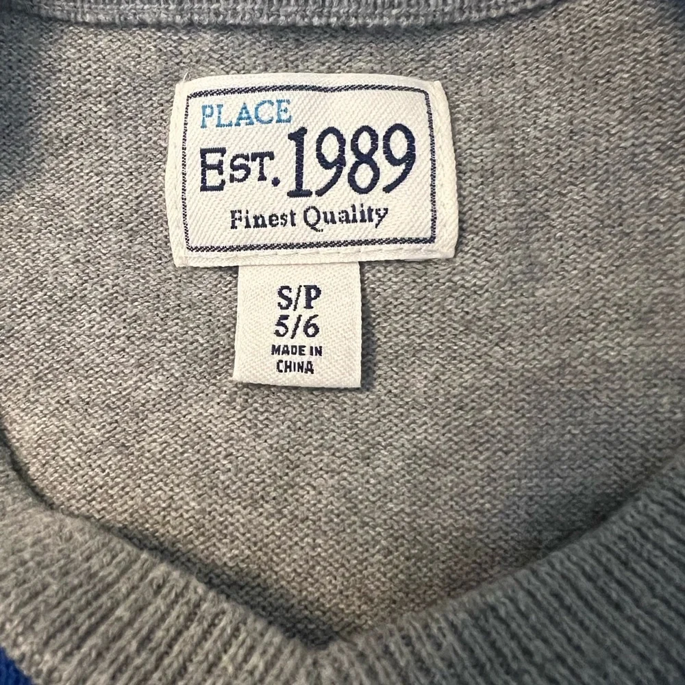 The Children’s Place boys vest - size S (5/6)
